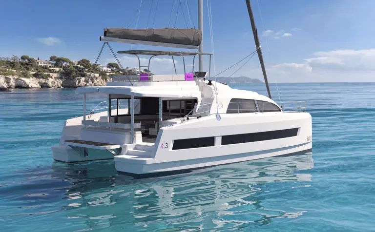 bali_4_3_43_foot_sailing_catamaran_starboard_aft_view_e1fa8545c7.jpg