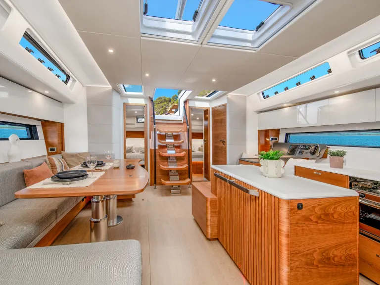 _hanse_590_bilder_web_interior_0210_l.jpg