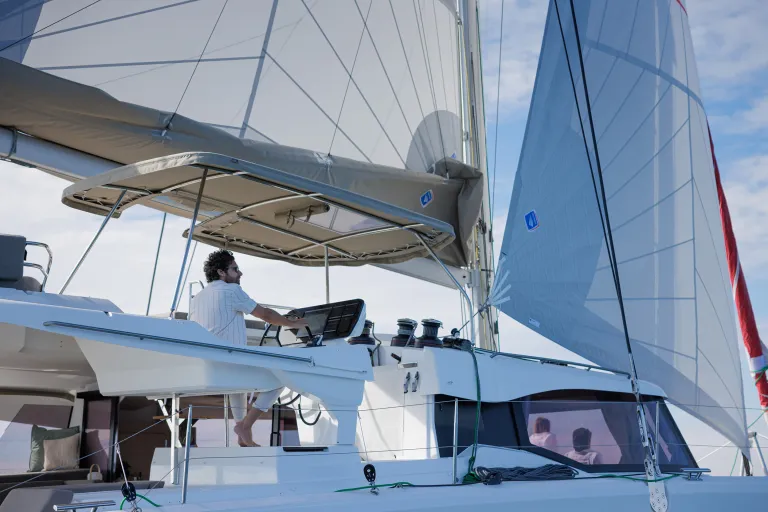 fp48_sailing-16l.jpg