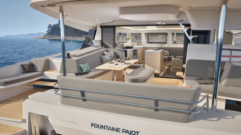 fountaine-pajot-44-interiors-02.jpg
