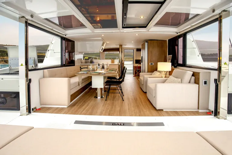 bali44-saloon01bali-catamarans-rizonphotography.jpg