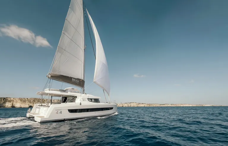 dronehd-44-003-1bali-catamarans-leonsalim.jpg