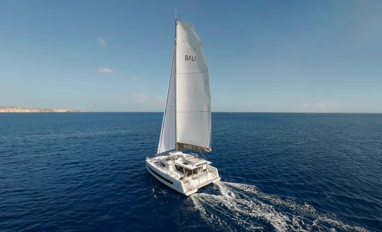 dronehd-44-008bali-catamarans-leonsalim.jpg