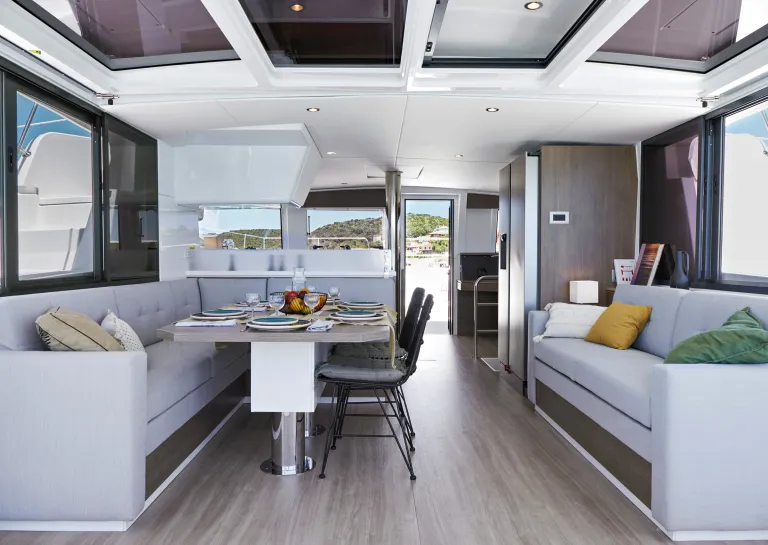 o2a3023bali-catamarans-leonsalim.jpg