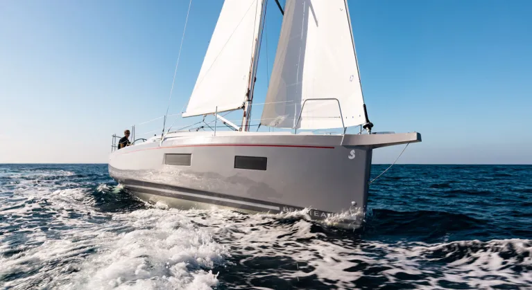 oceanis341-ext6.jpg