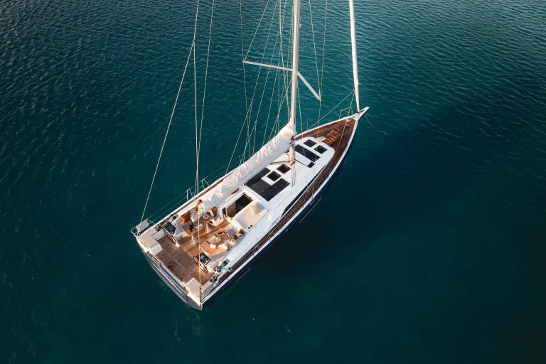251001_mxhpics_beneteau_d_0078.jpg