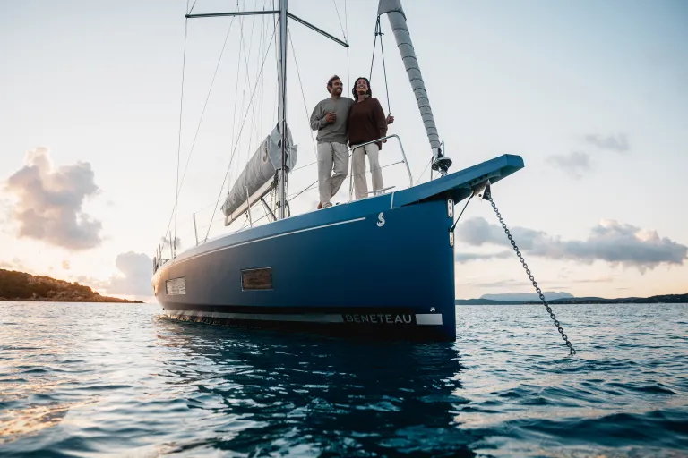oceanis-47_image_exterior_sardinia_lifestyle-(5).jpg