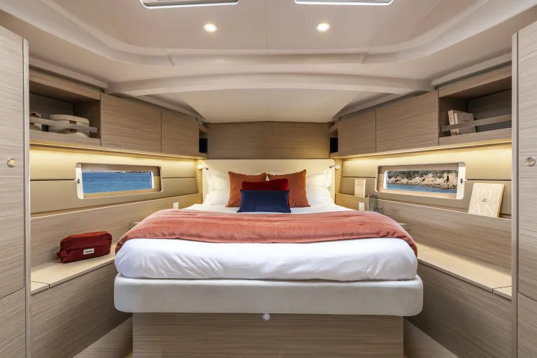 oceanis-47_image_interior-(7).jpg