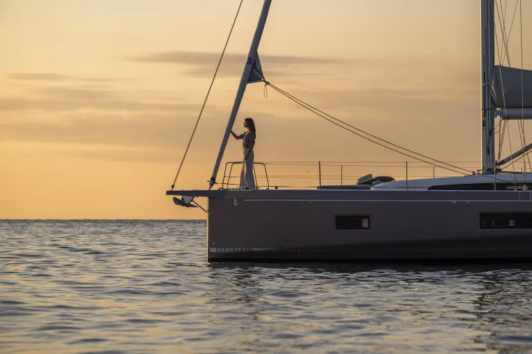 oceanis-52_image_exterior_lifestyle_sardinia-(3).jpg