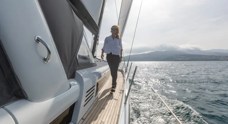 oceanis-yacht60-ext10.jpg