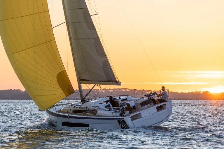dufour-37-navigation-jm-liot-16.jpg