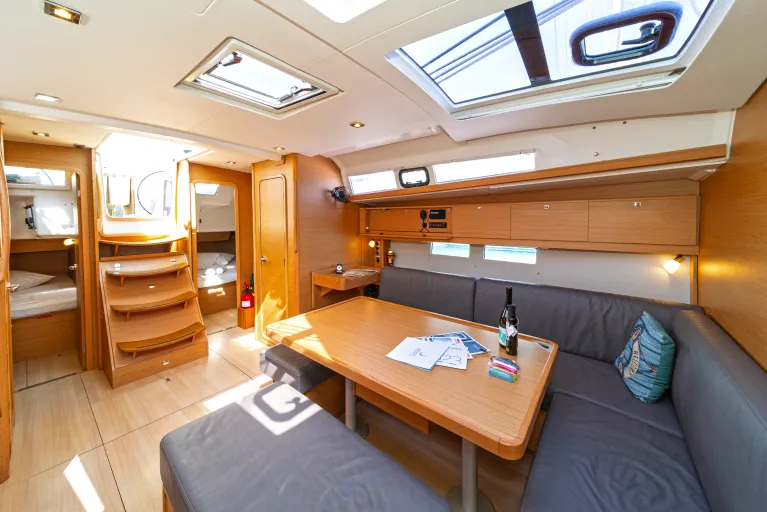 dsc0186-dream-weaver-dufour-460-grand-large-istion-yachting-l.jpg