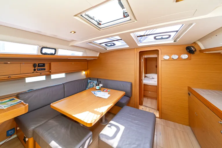dsc0211-dream-weaver-dufour-460-grand-large-istion-yachting-l.jpg