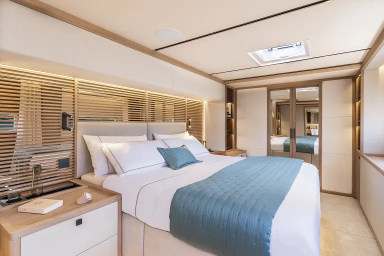 eighty2-image-interior-14-l.jpg