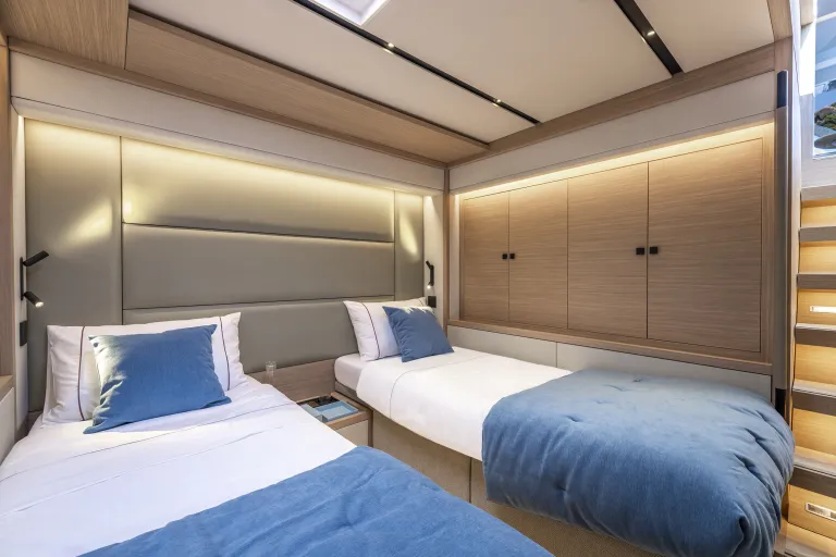 eighty2-image-interior-29-l.jpg