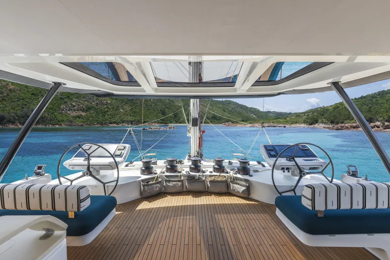 eighty2-image-interior-9-l.jpg