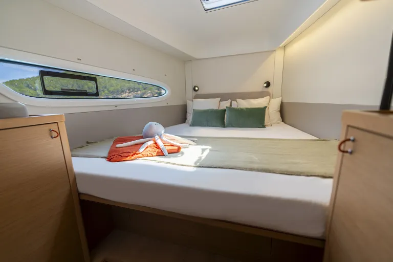 images-excess-13-interior-20-l.jpg