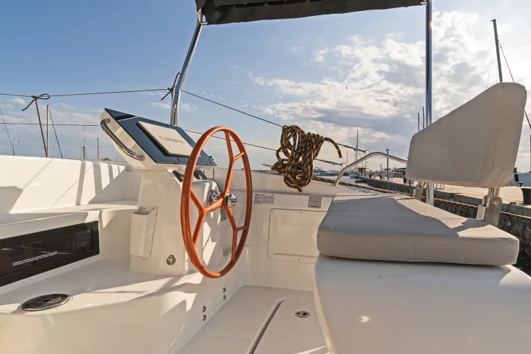 dsc0514-phoebe-excess-14-istion-yachting-l.jpg