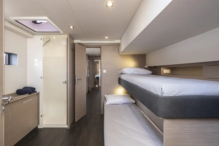 fountaine-pajot-samana-59-cabins-5.jpg