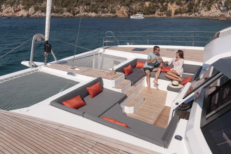 fountaine-pajot-samana-59-front-cockpit-2.jpg