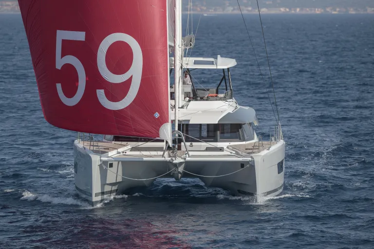 fountaine-pajot-samana-59-sailing.jpg