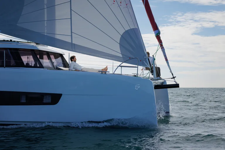 fp48_sailing-15l.jpg