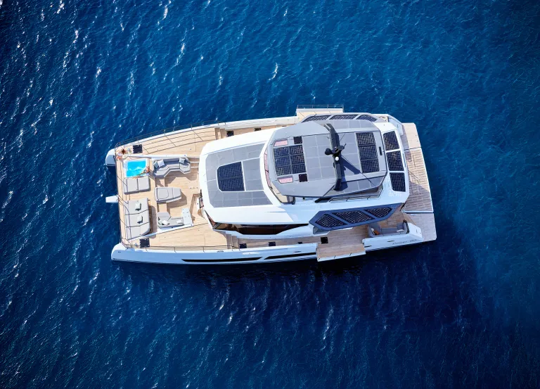 fountaine-pajot-power80-nif9478-a2-1-l.jpg
