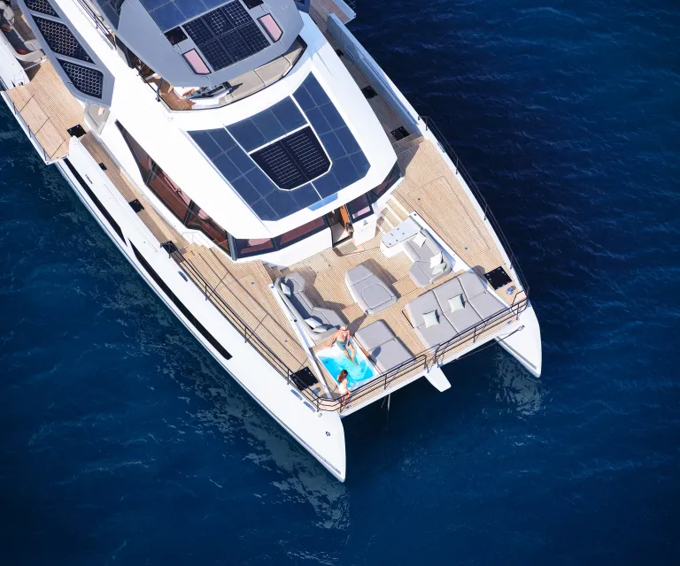 fountaine-pajot-power80-nif9487-a2-1-l.jpg