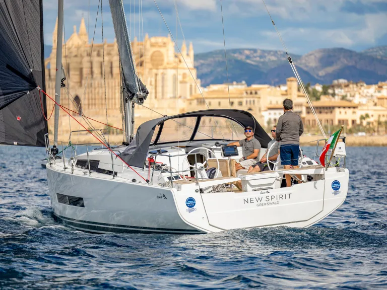 hanse_360_bilder_web_exterior_2_0120_l.jpg