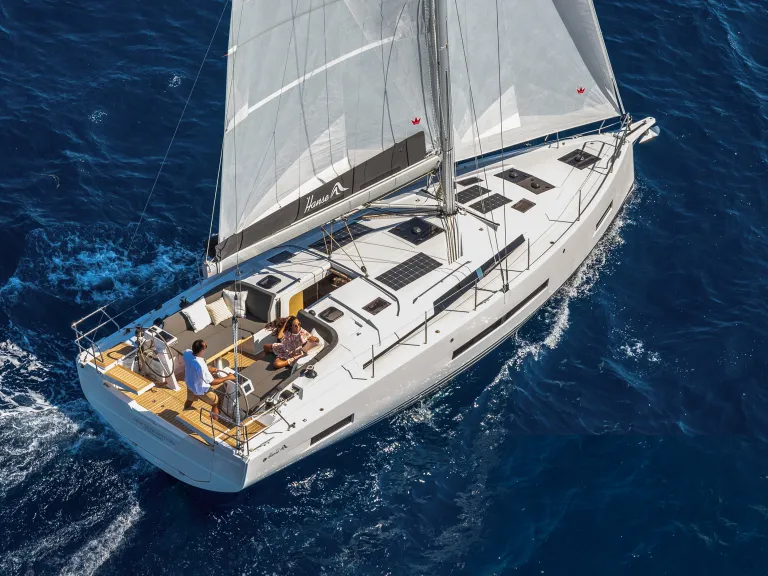 _hanse_410_bilder_web_exterior_2_0012_l.jpg