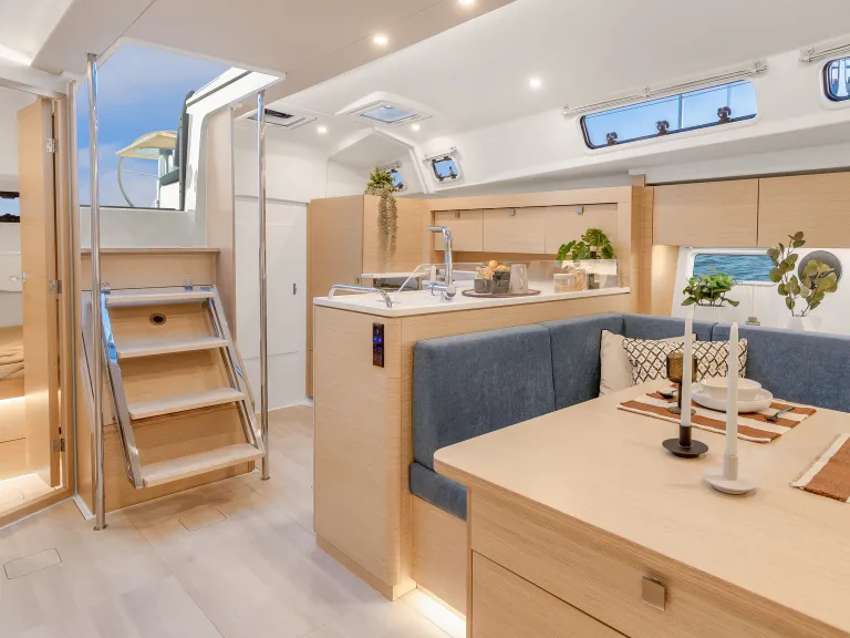 _hanse_410_bilder_web_interior_2_0012_l.jpg
