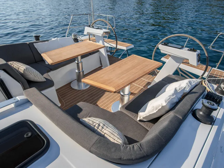 hanse_410_bilder_web_exterior_2_0036_l.jpg