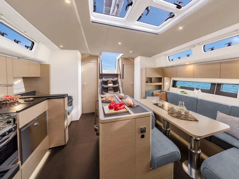 hanse_510_bilder_web_interior_3_001_l.jpg
