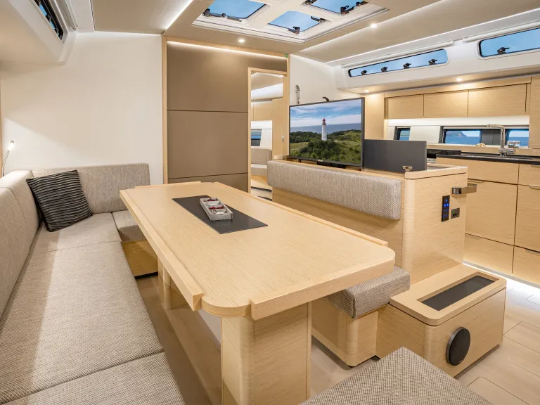 hanse_510_bilder_web_interior_3_008_l.jpg