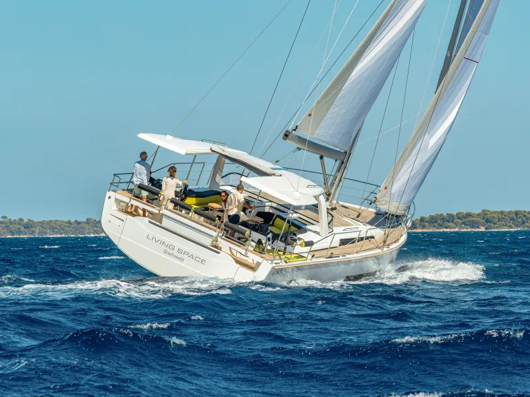 hanse_590_bilder_web_exterior_0240_l.jpg