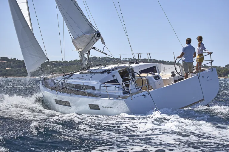 sun-odyssey-440-7.jpg