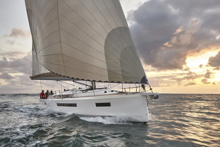 sun-odyssey-490-5.jpg