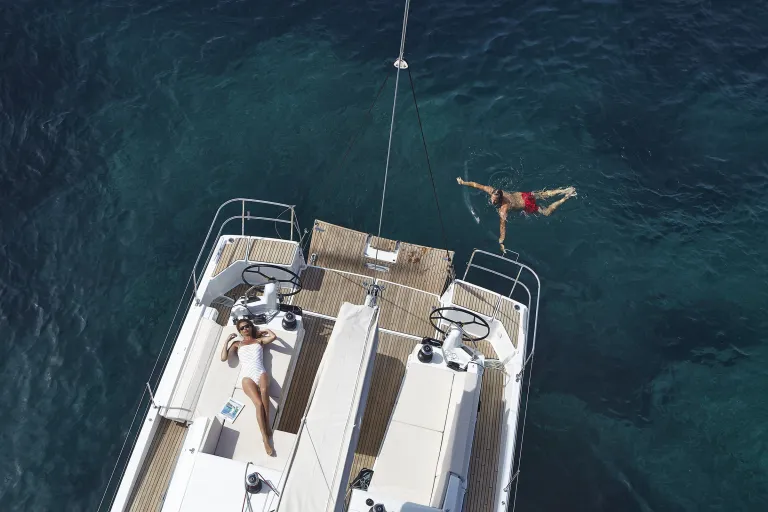 sun-odyssey490-4.jpg