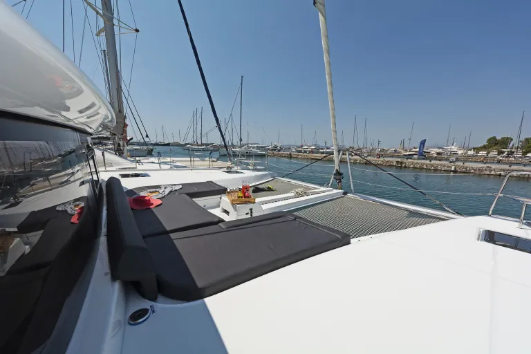 upt2-38972l.jpg