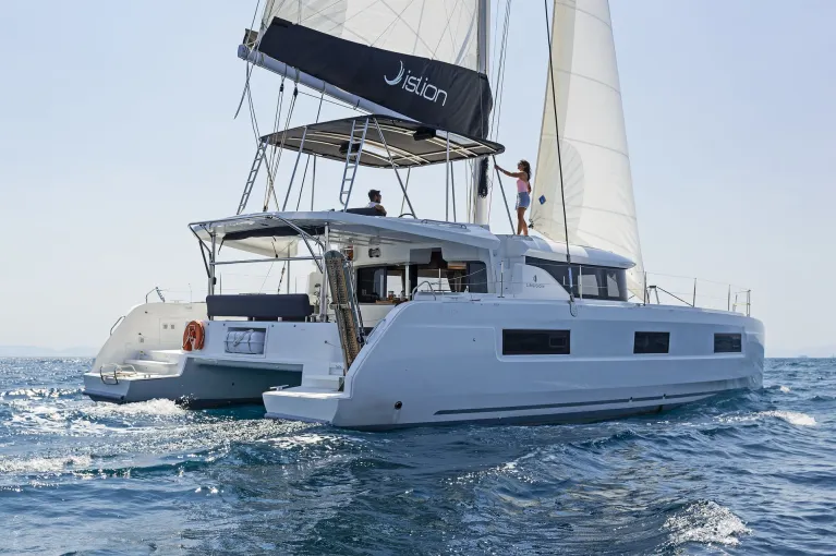 emmelia_lagoon-46_istion_upt2_39043l.jpg