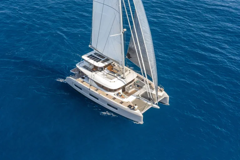 lagoon60-1299.jpg