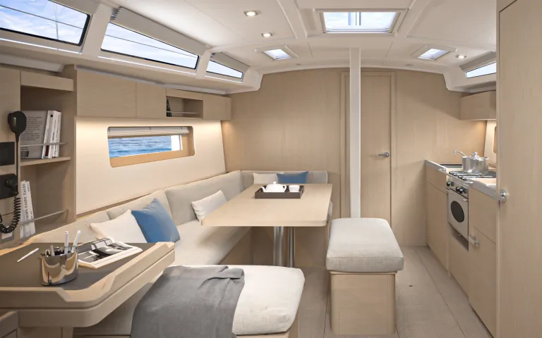 interieur-oceanis-371-1-0.jpg