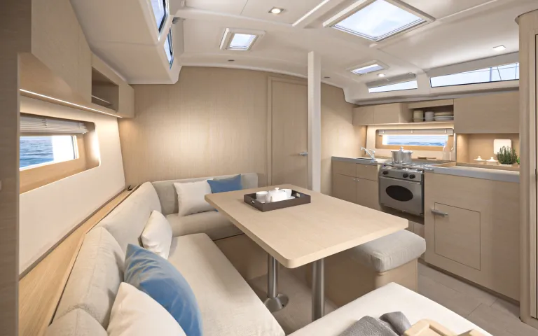 interieur-oceanis-371-2-0.jpg