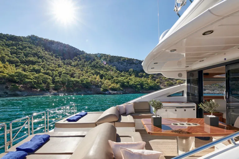 estia-one-aft-deck3.jpg