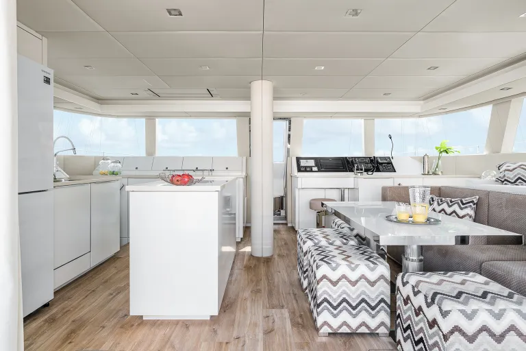 sunreef-50-a03-interior-01.jpg